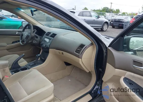 2006 Honda Accord 2.4 Lx z USA, uszkodzony, nr VIN 1HGCM56416A117096